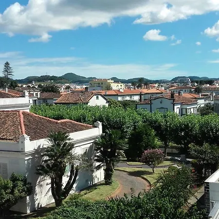 Penthouse Center Apartment *